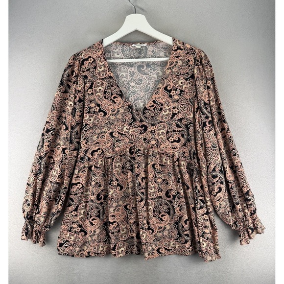 Chic Soul Tops - Chic Soul Women's Plus Sz 1X V-Neck Paisley Prints Ruffle Details Blouse Top